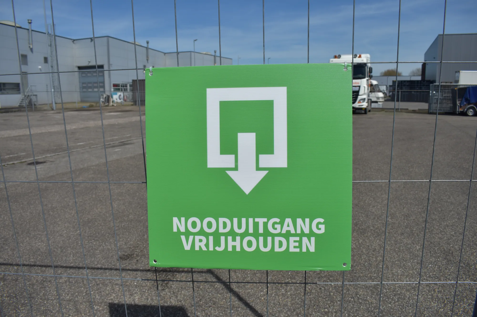 Bord vierkant Nooduitgang Vrijhouden